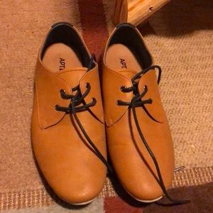 Trendy men’s shoes size 11